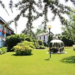 La Berteliere, The Originals Relais Отель Saint-Martin-du-Vivier