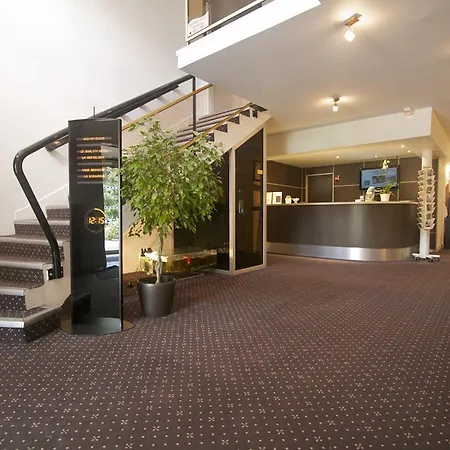 Logis Restaurant La Berteliere Hotell Saint-Martin-du-Vivier