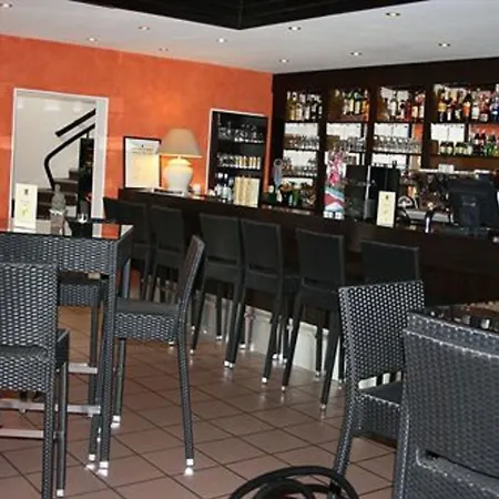 Logis Restaurant La Berteliere Saint-Martin-du-Vivier