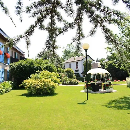Logis Restaurant La Berteliere 호텔 Saint-Martin-du-Vivier