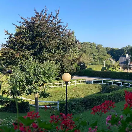Logis Restaurant La Berteliere فندق Saint-Martin-du-Vivier