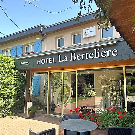 Logis Restaurant La Berteliere 호텔 Saint-Martin-du-Vivier