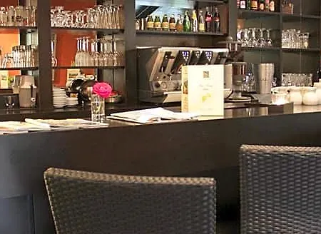 Hotel Logis Restaurant La Berteliere 4*