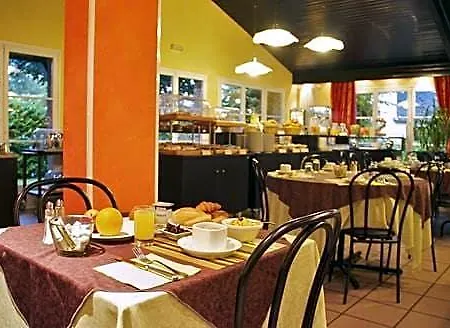 Logis Restaurant La Berteliere 4* Saint-Martin-du-Vivier