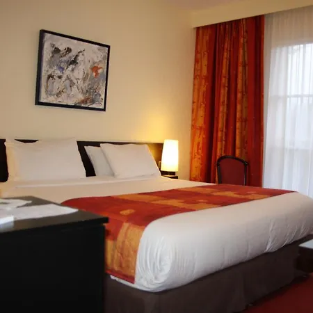 Hotel La Berteliere, The Originals Relais 4*
