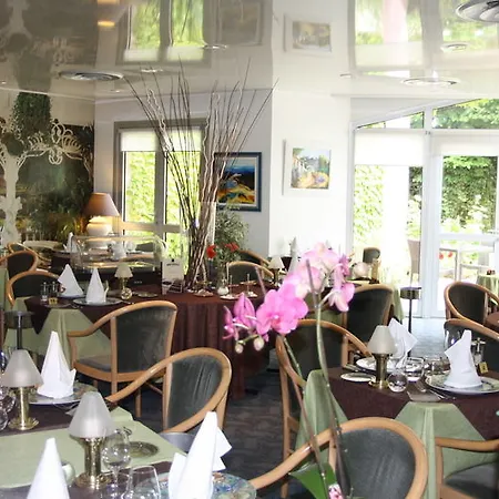 Logis Restaurant La Berteliere Saint-Martin-du-Vivier