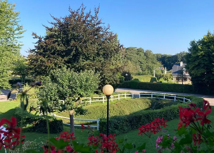 La Berteliere, The Originals Relais Hotel Saint-Martin-du-Vivier